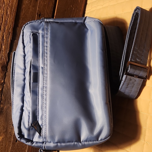 LUG Bepop Crossbody Purse - Picture 3 of 8